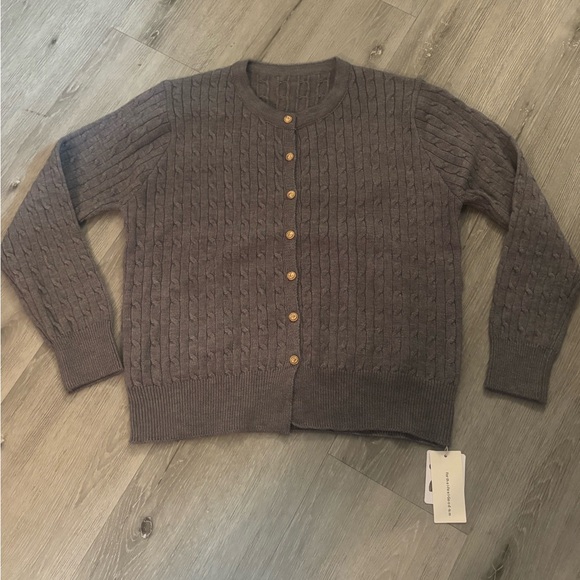 Commense grey cable knit sweater with gold buttons size M NWT - Picture 3 of 4